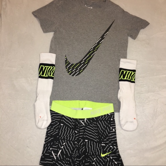nike sock shirt